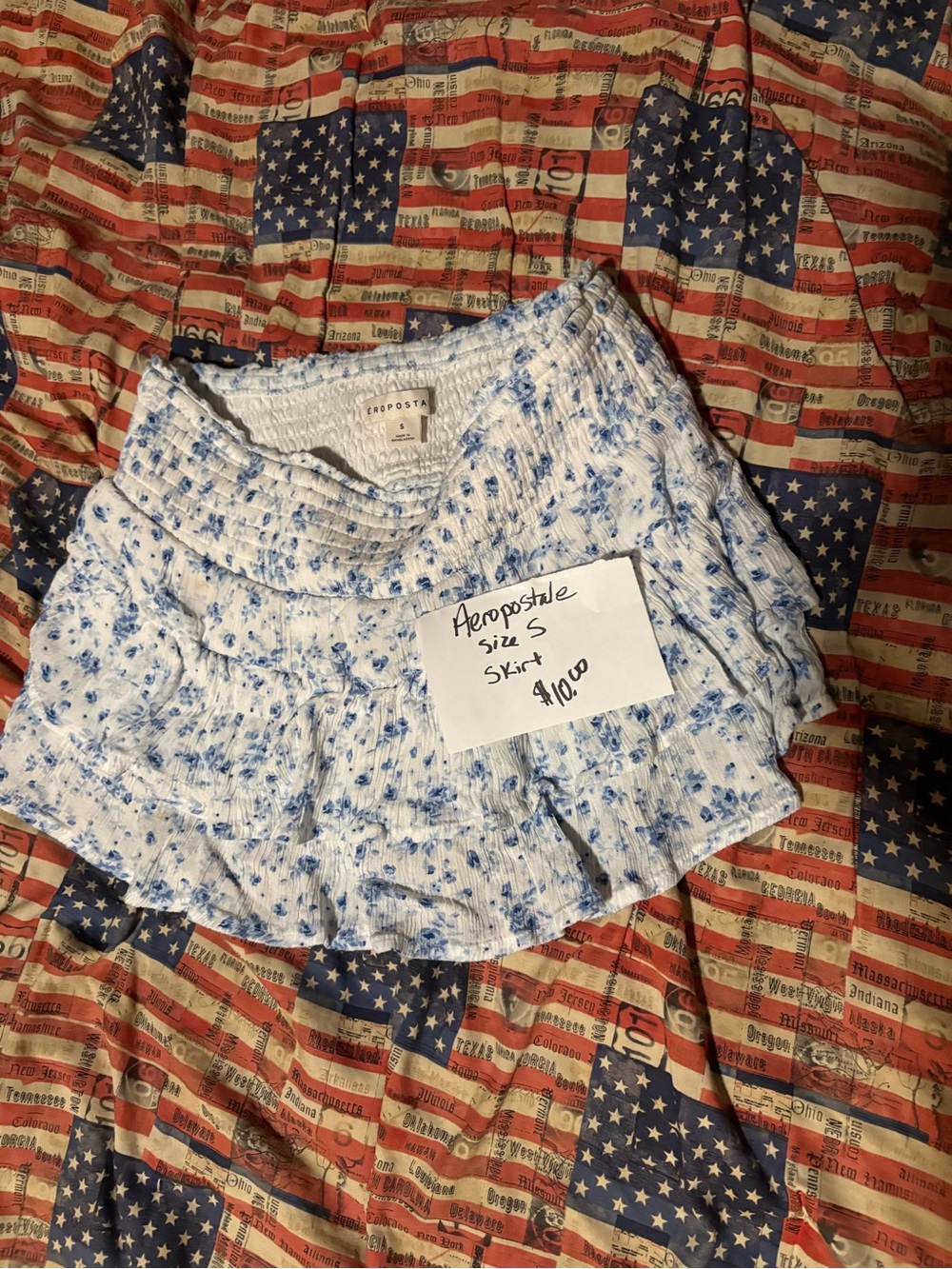 GAP White and Blue Floral Smocked Skort